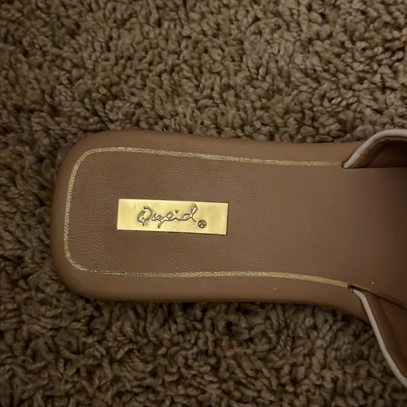 Sandals - Picture 2 of 3